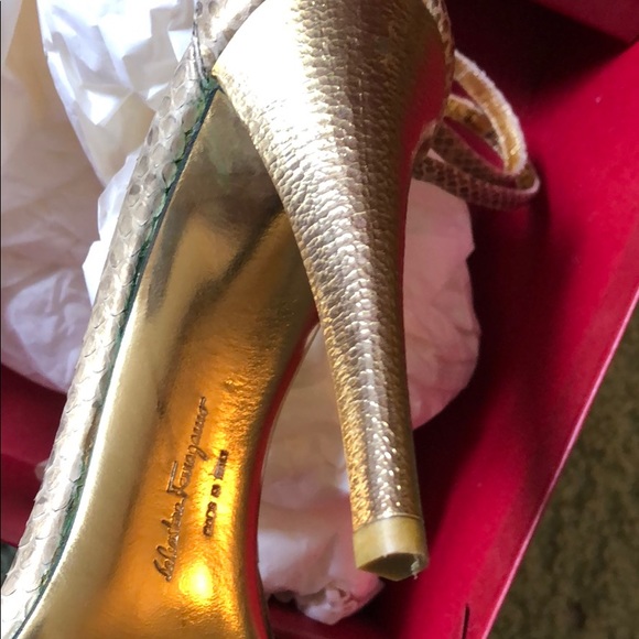 salvatore Ferragamo TIROSINA 8 cm size 9 NTW - Picture 5 of 6